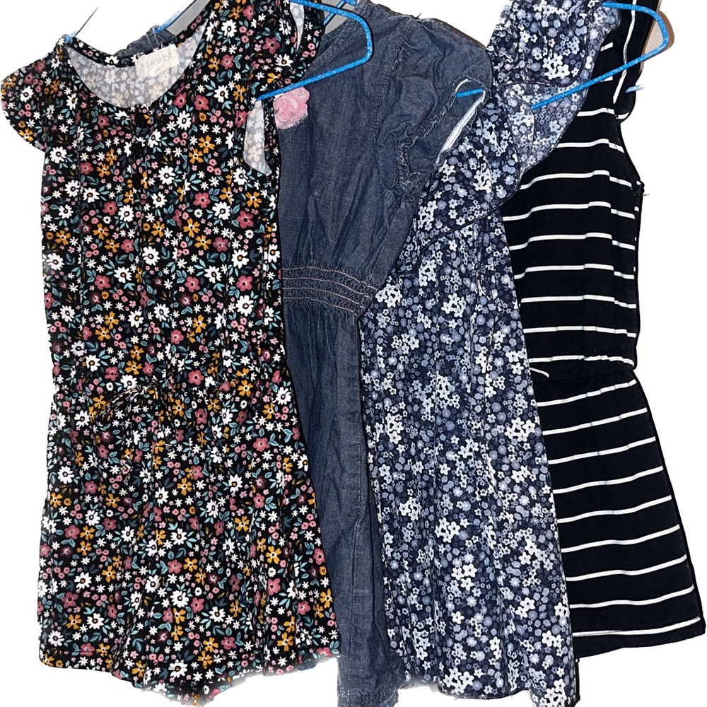 GIRLS 4T BUNDLE OF DRESSES - Picture 2 of 5